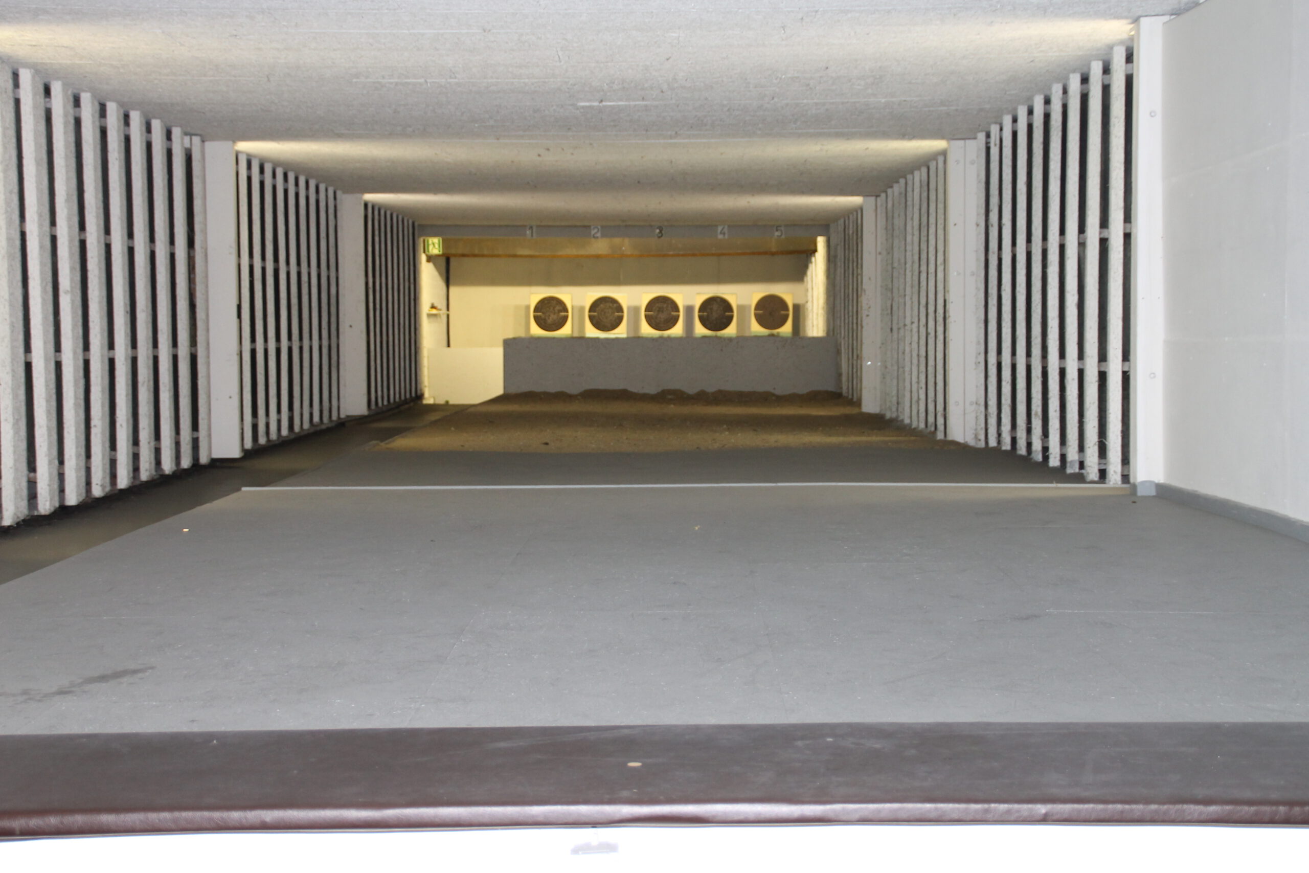 25m Stand